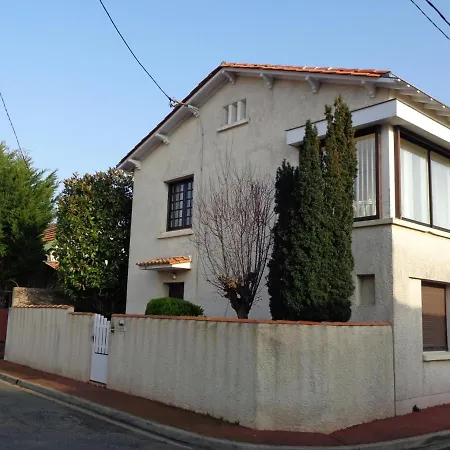 Maison Fouras, 3 Pieces, 5 Personnes - Fr-1-523-12 Fouras